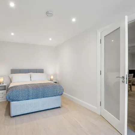 Prázdninový dům Pierside Apt 2 *
