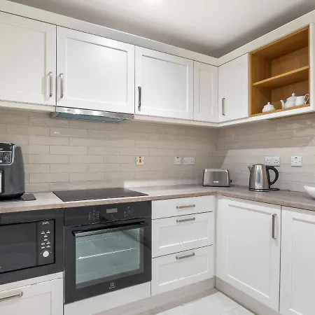 Pierside Apt 2 Cleggan